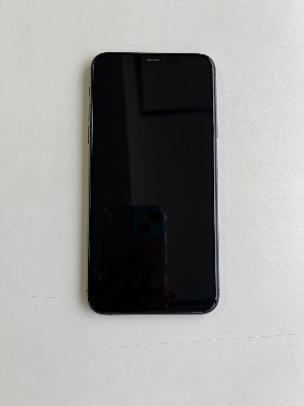 美品 iPhone 11 Pro Max 256GB スペースグレイ バッテリー95% MWHJ2J/A - 8692 2
