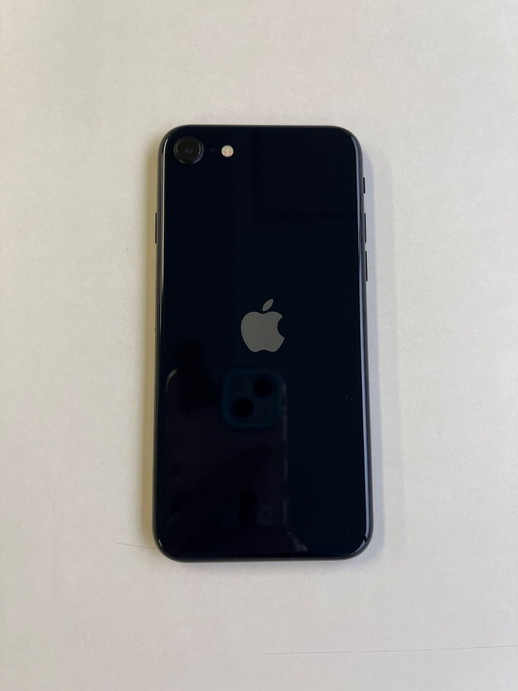 美品 iPhone SE (第3世代) 64GB ミッドナイト バッテリー87% MMYC3J/A - 4997