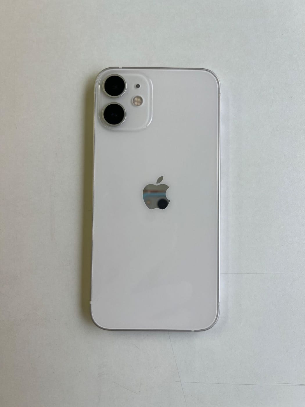 美品 iPhone 12 mini 64GB ホワイト バッテリー77% MGA63J/A - 8394