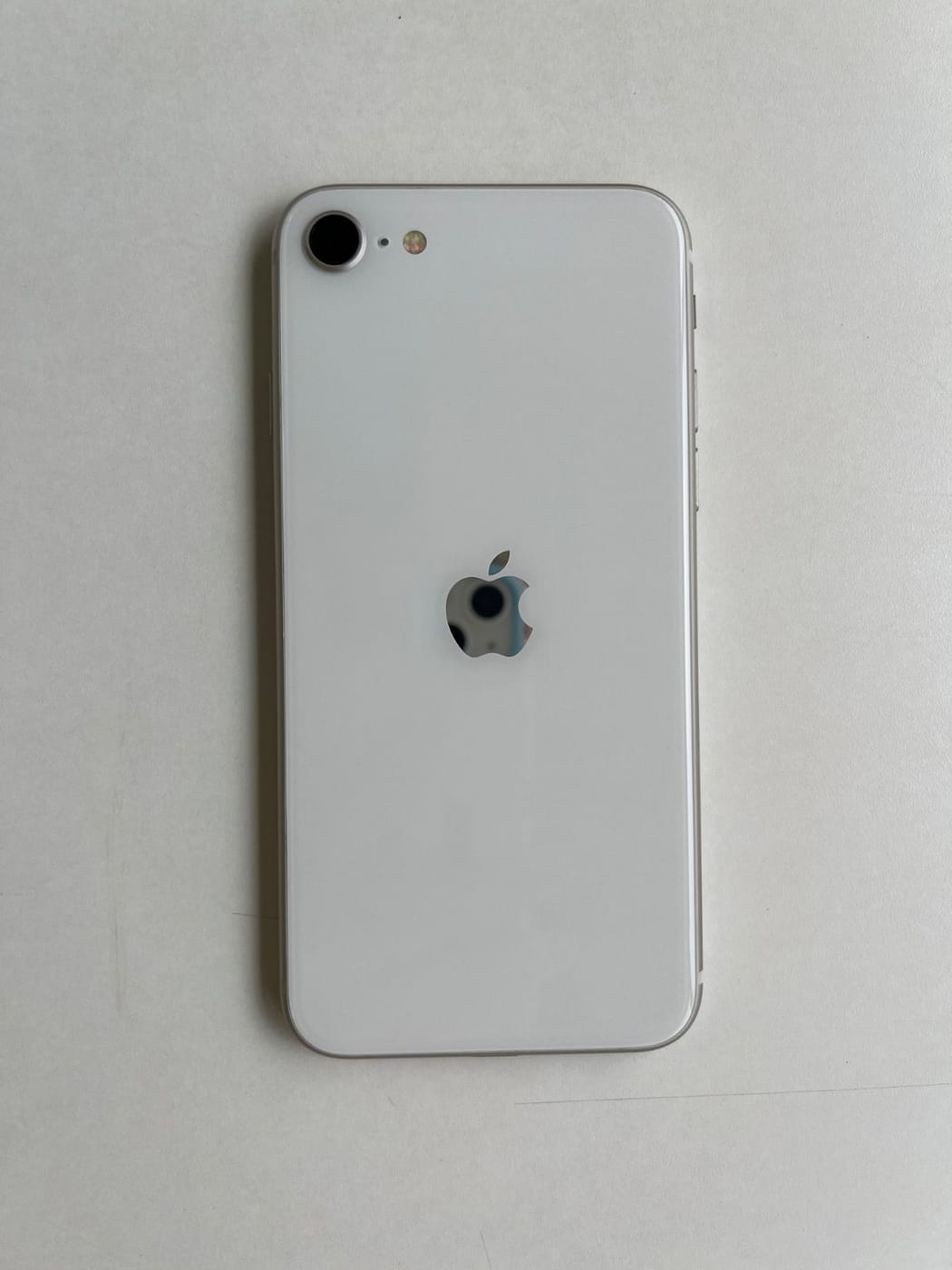 美品 iPhone SE (第3世代) 64GB スターライト バッテリー76% MMYD3J/A - 9970