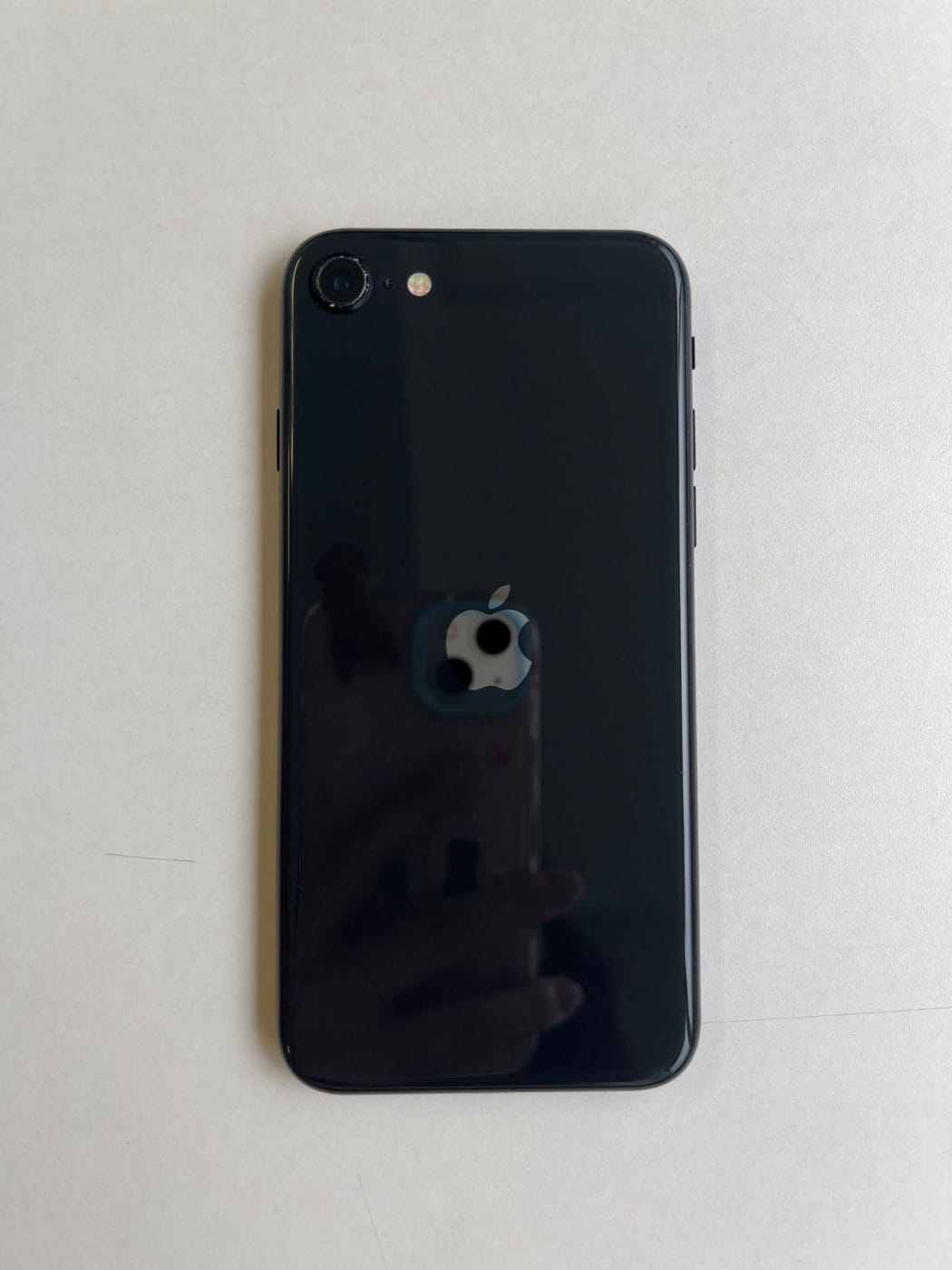 美品 iPhone SE (第2世代) 128GB ブラック バッテリー75% MXDO2J/A - 6142