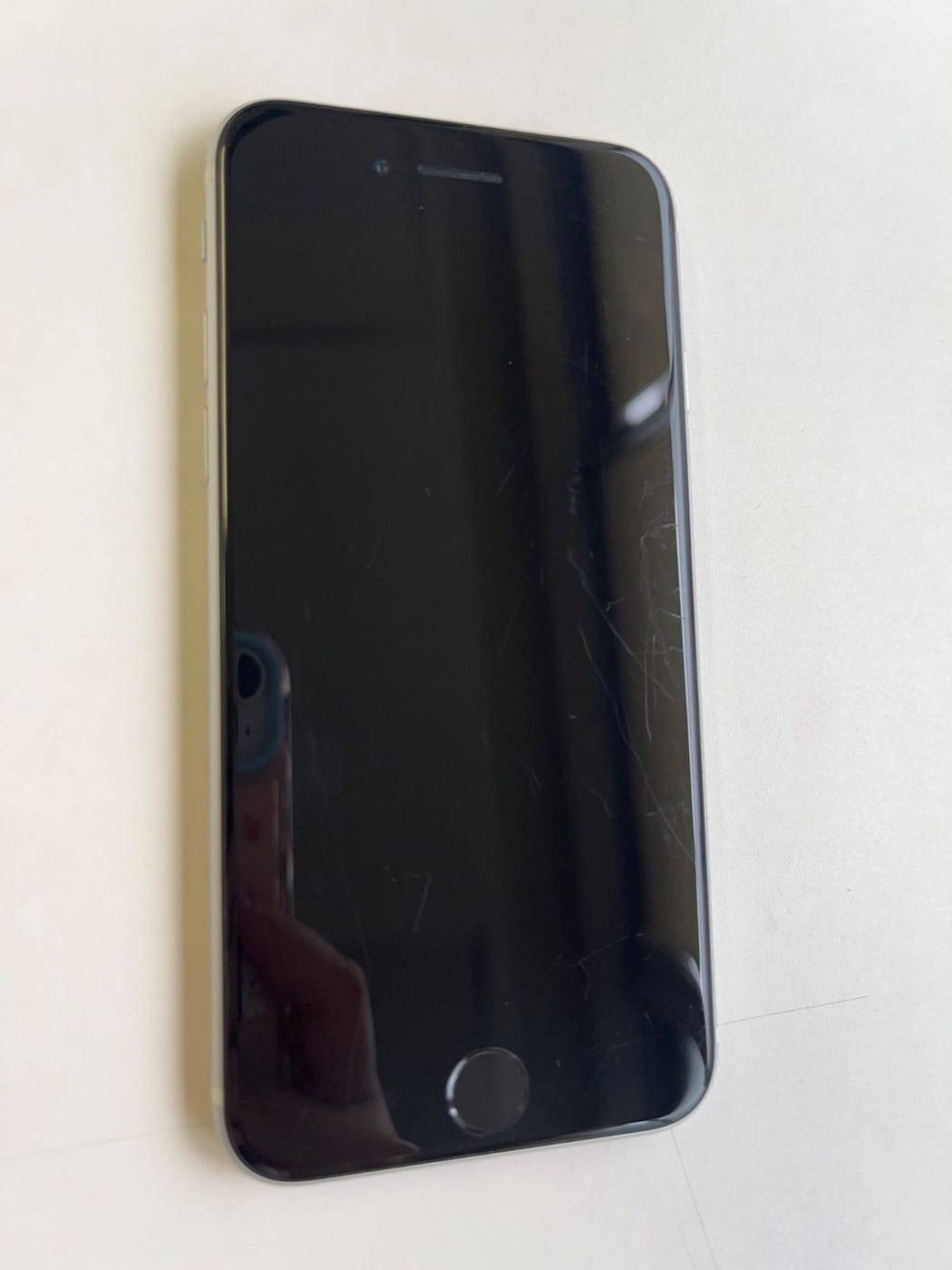 美品 iPhone SE (第2世代) 64GB ホワイト バッテリー82% MHGQ3J/A - 2967 3