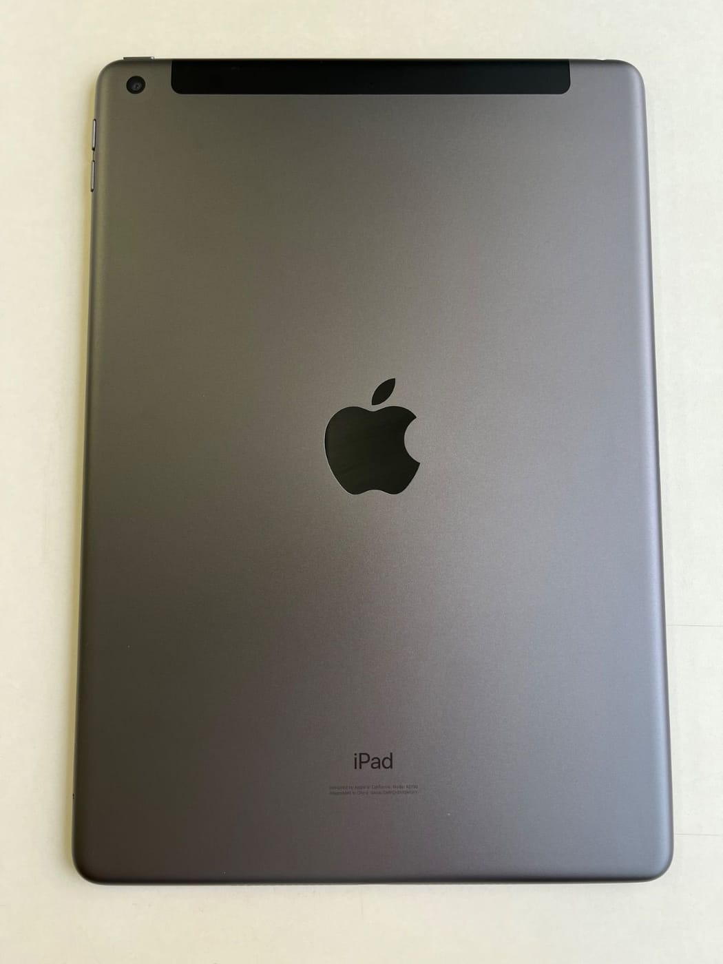 美品 iPad (第7世代) 32GB スペースグレイ MW6A2J/A - 4246