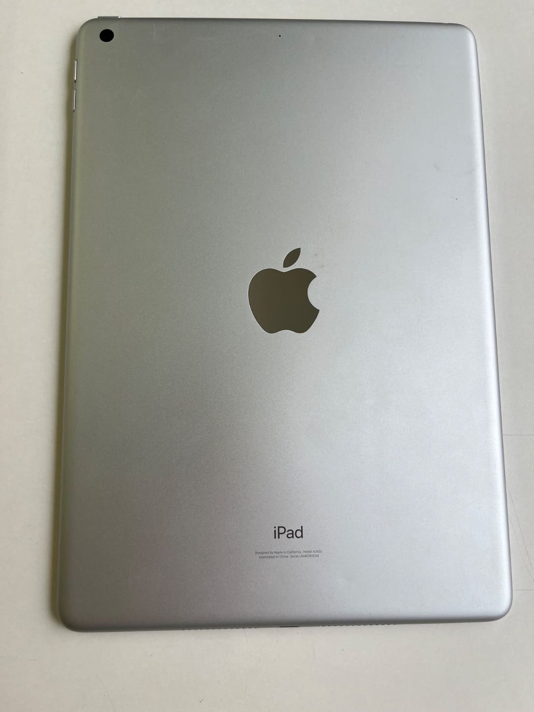 美品 iPad (第9世代) 64GB シルバー MK2L3J/A - 1CX4