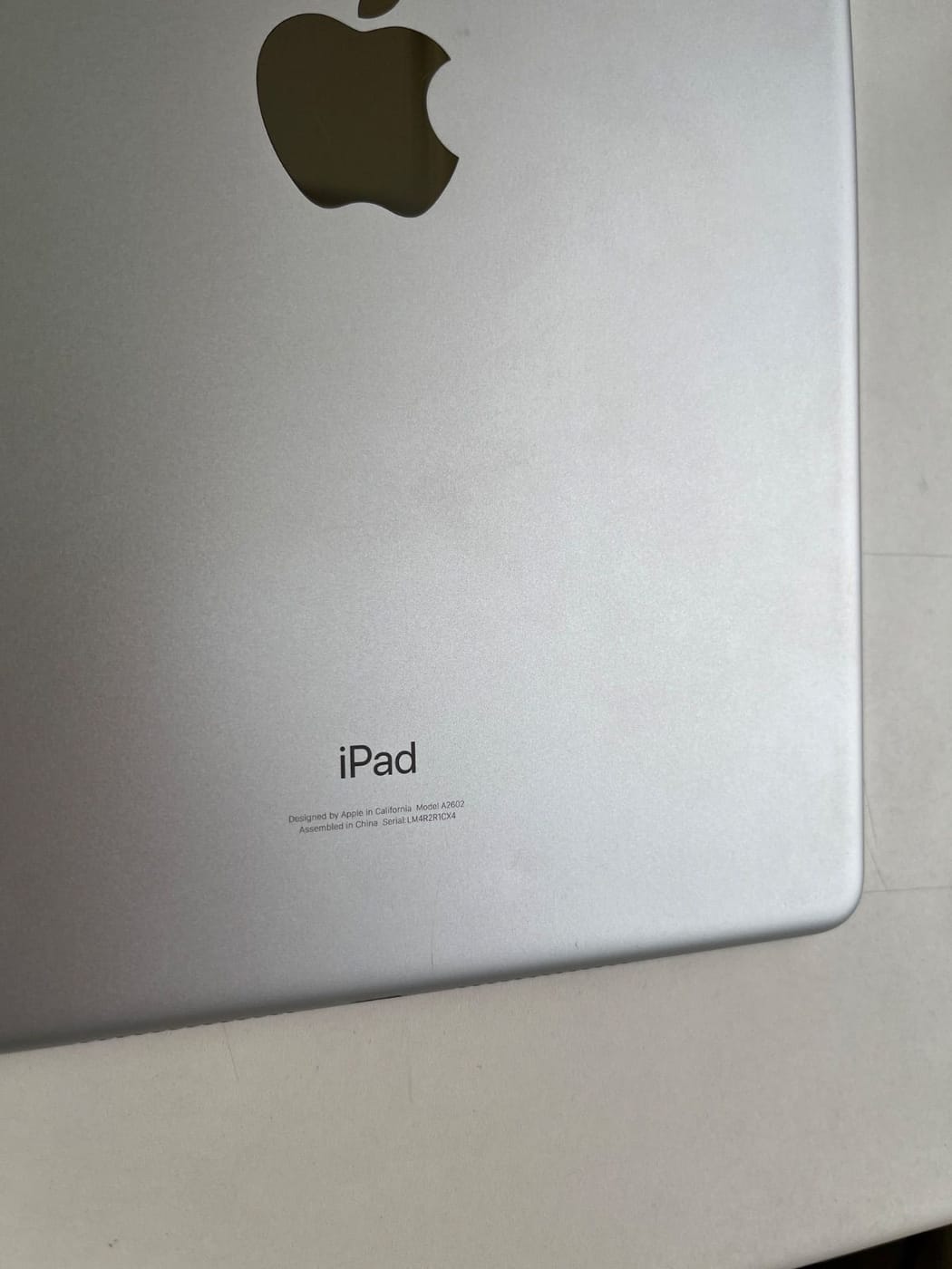 美品 iPad (第9世代) 64GB シルバー MK2L3J/A - 1CX4 5