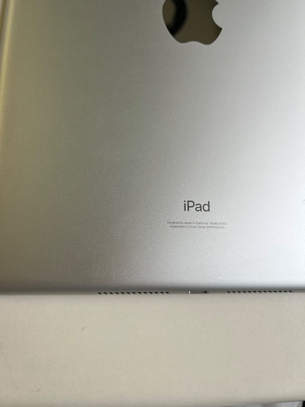 美品 iPad (第9世代) 64GB シルバー MK2L3J/A - CQ5 3