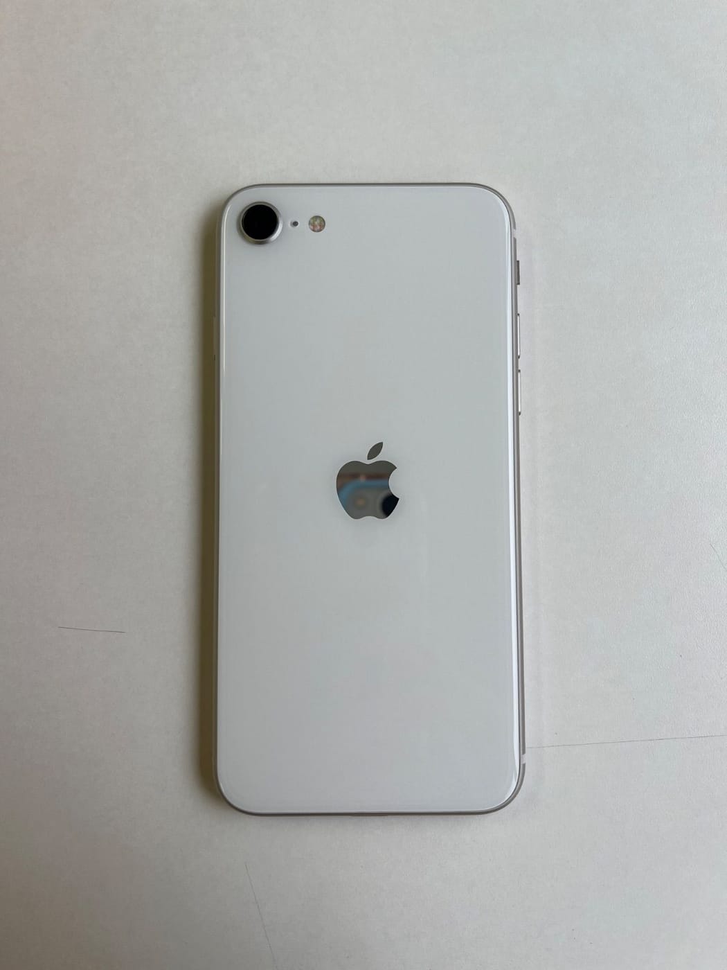 美品 iPhone SE (第3世代) 64GB スターライト バッテリー90% MMYD3J/A - 3964