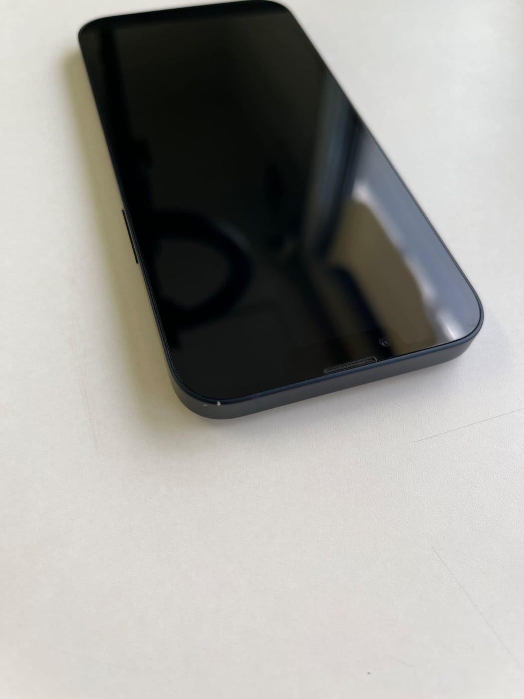 美品 iPhone 13 128GB ミッドナイト バッテリー84% MLNC3J/A - 7647 6