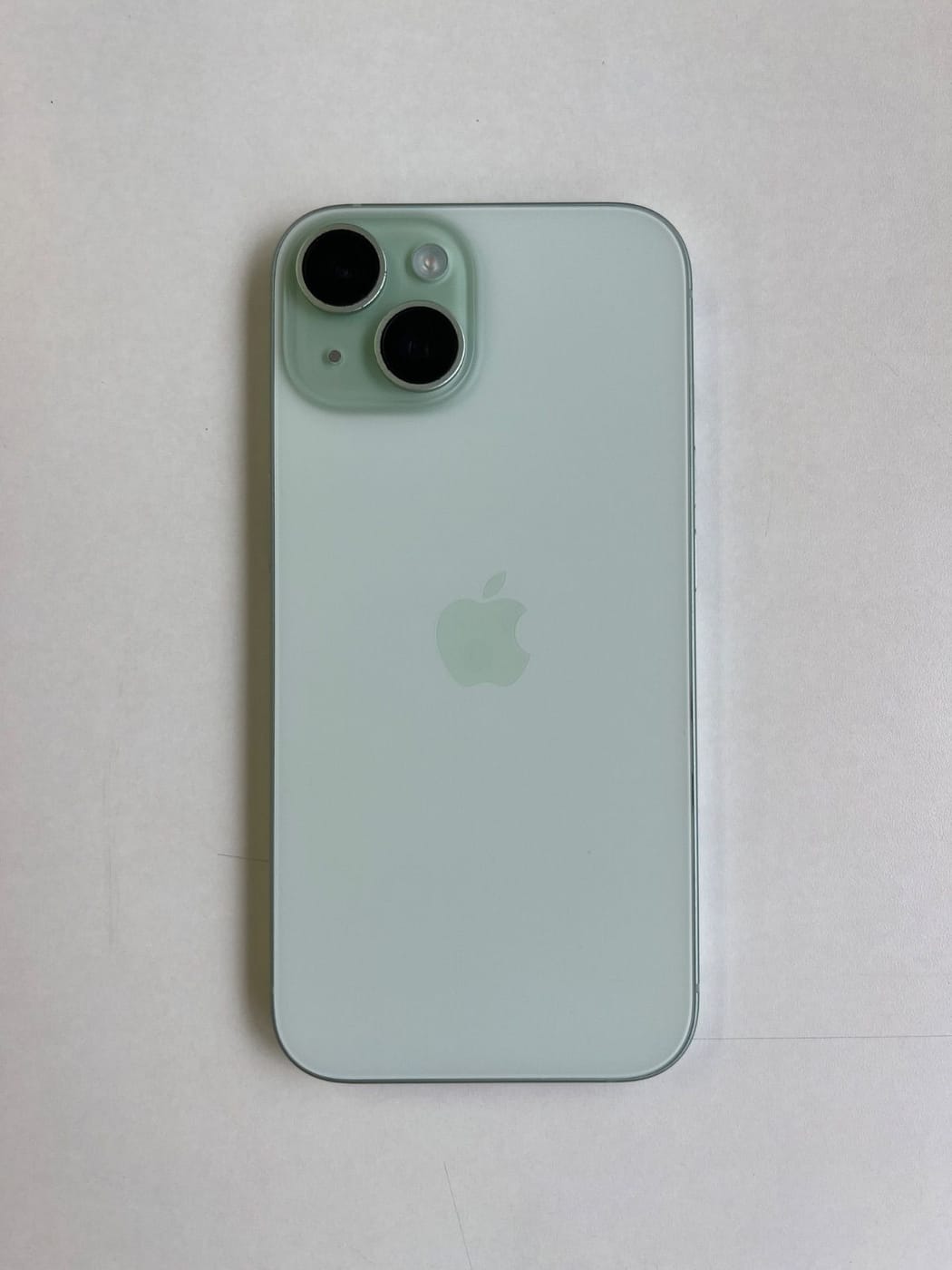 美品 iPhone 15 128GB グリーン バッテリー87% MTMM3J/A - 4398