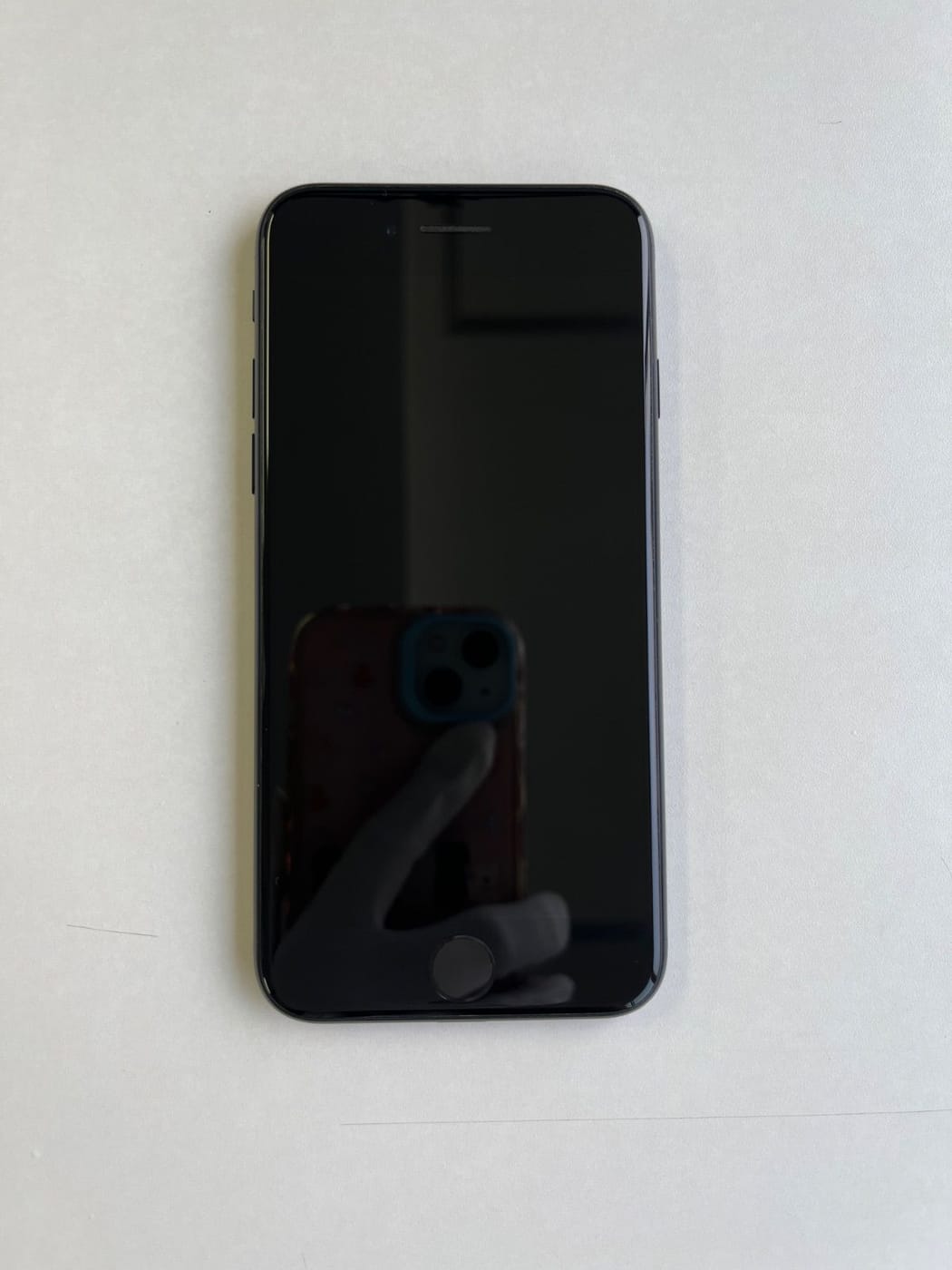美品 iPhone SE (第3世代) 64GB ミッドナイト バッテリー86% MMYC3J/A - 2075 2