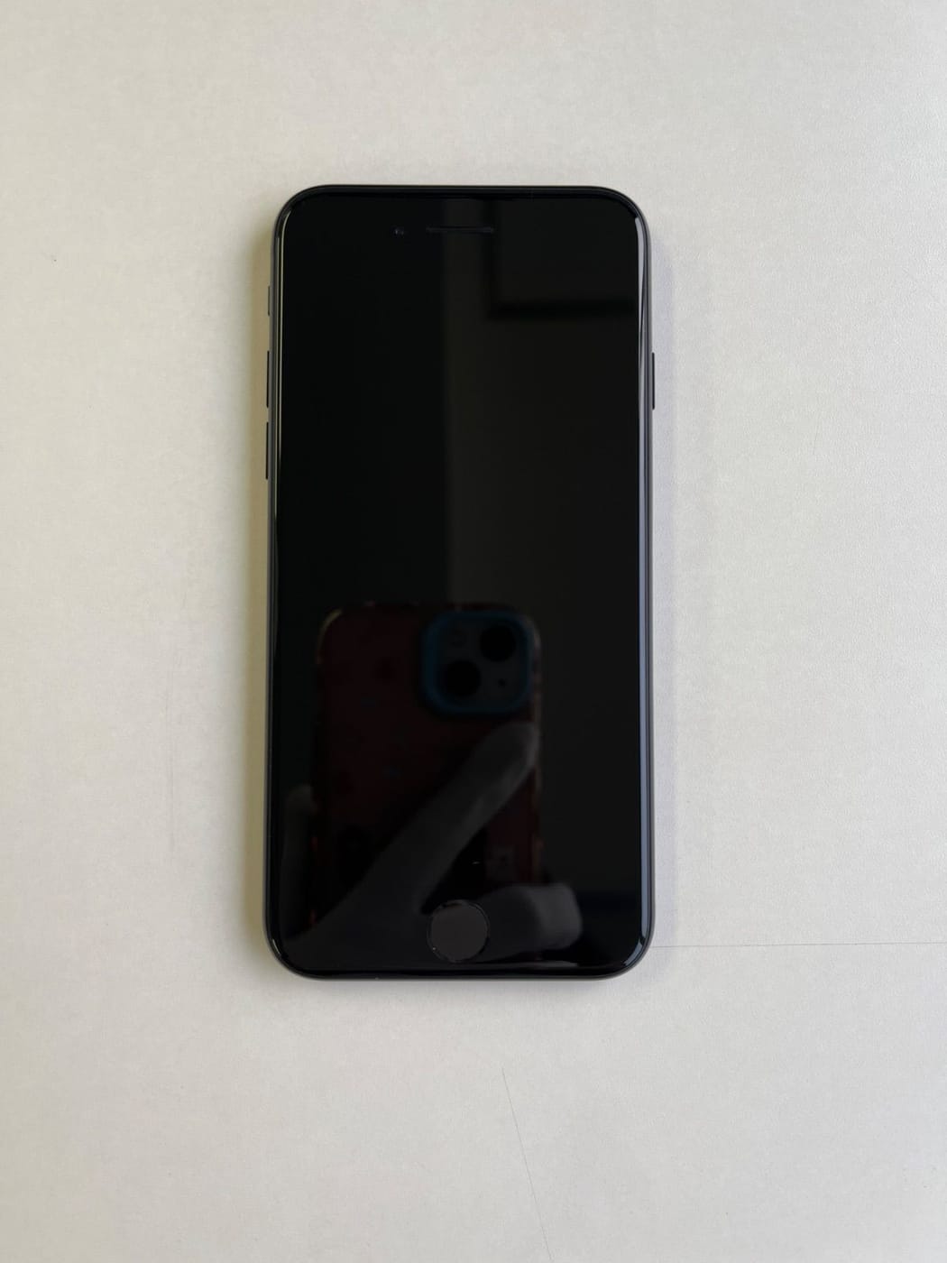 美品 iPhone SE (第3世代) 64GB ミッドナイト バッテリー100% MMYC3J/A - 2617 2