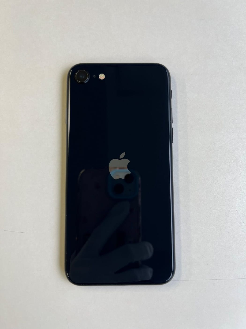 美品 iPhone SE (第3世代) 64GB ミッドナイト バッテリー78% MMYC3J/A - 4780