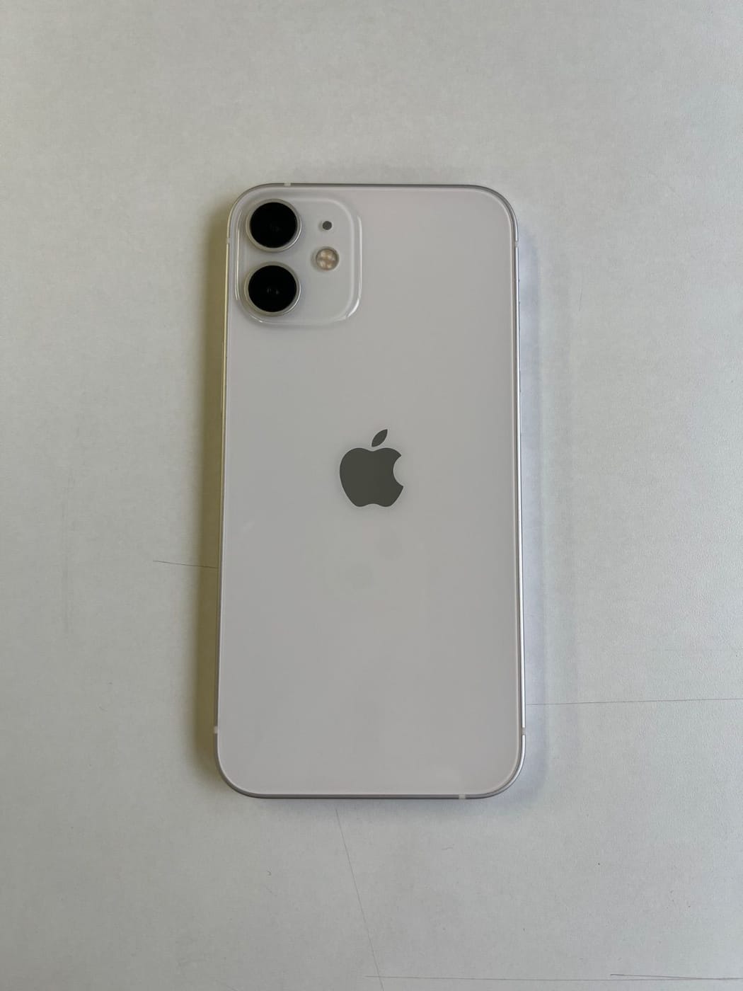 美品 iPhone 12 mini 128GB ホワイト バッテリー72% MGDM3J/A - 0639