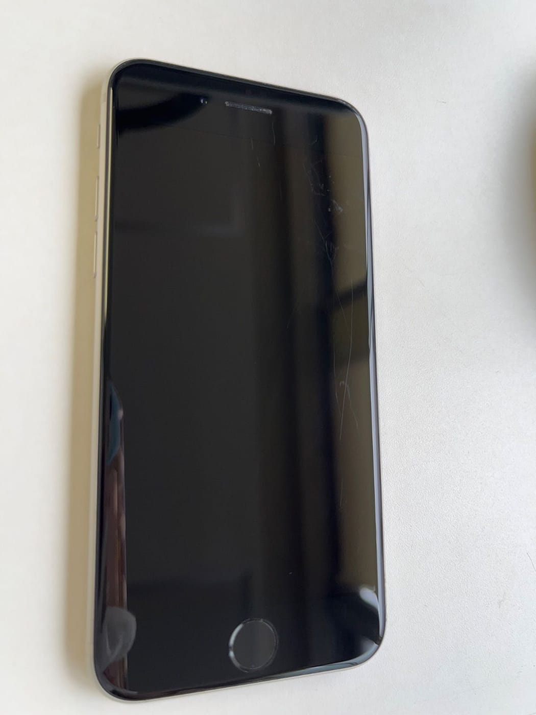 美品 iPhone SE (第3世代) 64GB スターライト バッテリー87% MMYD3J/A - 9223 6