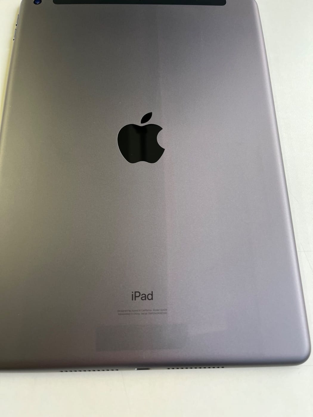 美品 iPad (第8世代) Wi-Fi+Cellular 32GB スペースグレイ MYMH2J/A - 1445 4