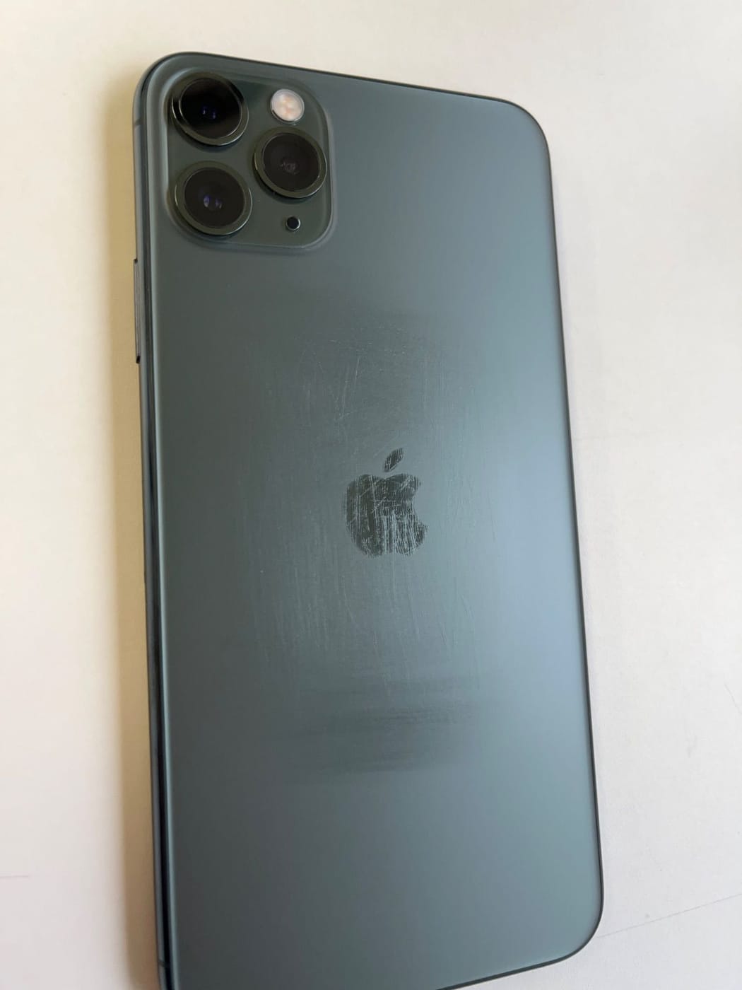 美品 iPhone 11 Pro Max 64GB ミッドナイトグリーン バッテリー97% 3F913J/A - 2131 6
