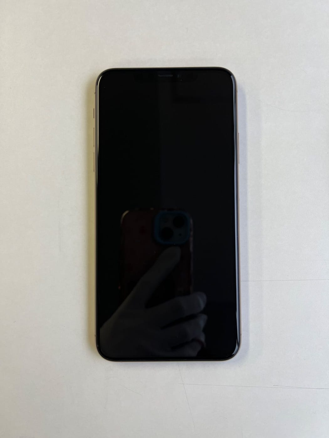 美品 iPhone 11 Pro Max 64GB ゴールド バッテリー100% MWHG2J/A - 4261 2