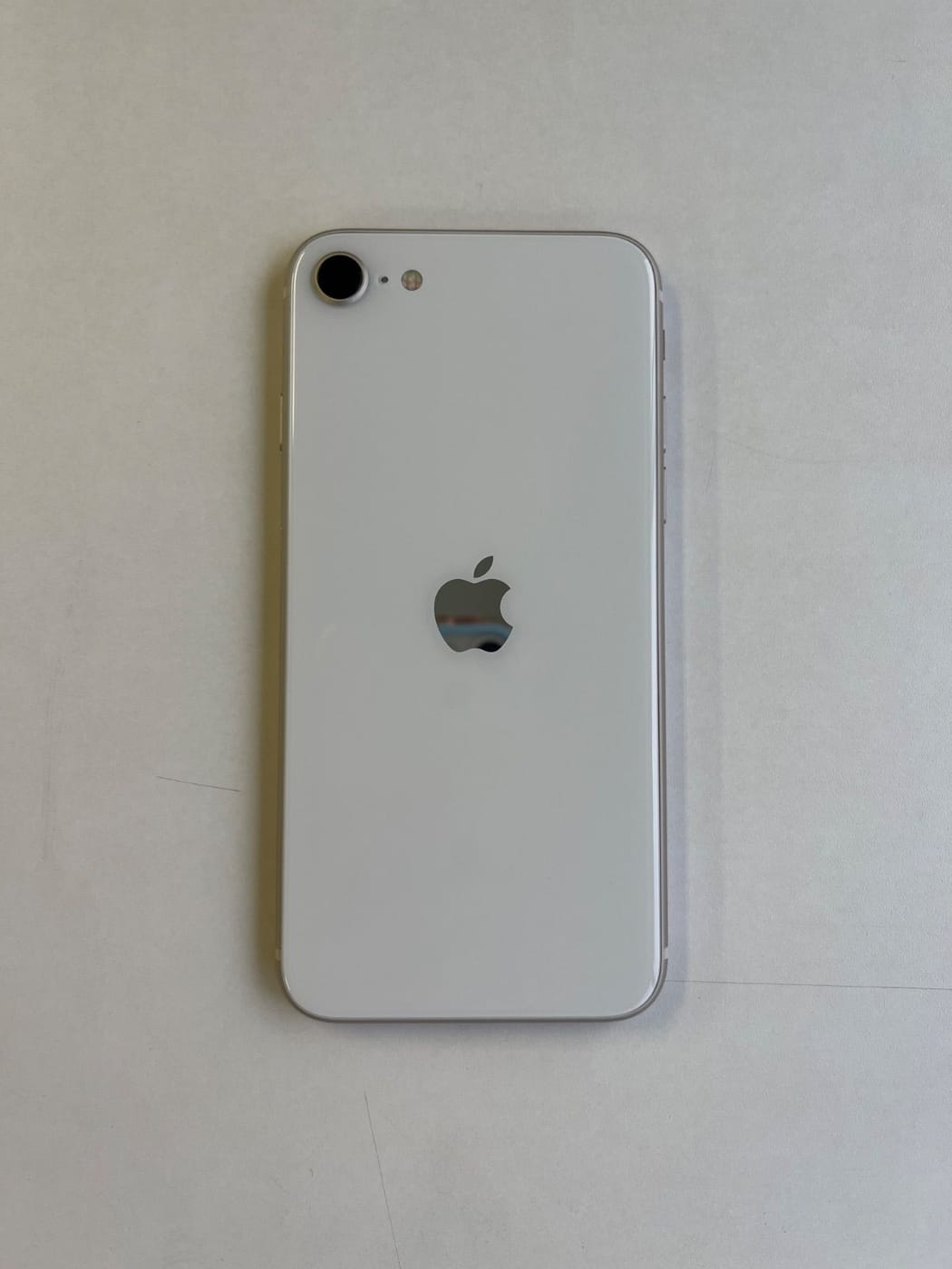 美品 iPhone SE (第3世代) 64GB スターライト バッテリー96% MMYD3J/A - 0261